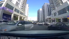  فيديو: سرقة سيارة في مدينة الرملة وفرار المشتبه 